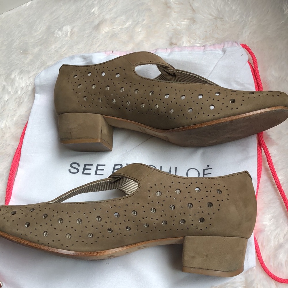 SEE BY CHLOE Size 37 Women’s Beautiful Suede Mary Jane Shoes with 1.5 in heel